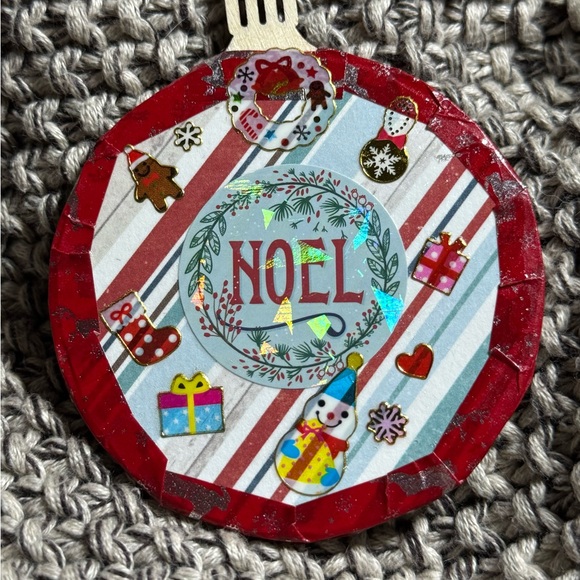 A Set of 4 New Unique Handmade 2.75”x2.75” Wooden Christmas Tree Ornaments $32 - Picture 11 of 12